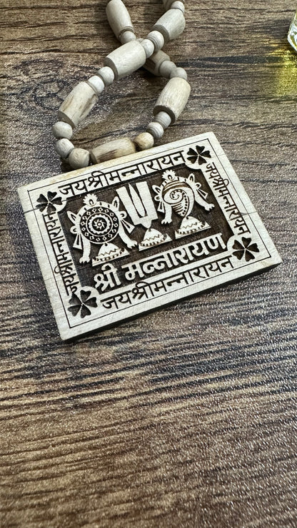 Shri man narayan tulsi mala